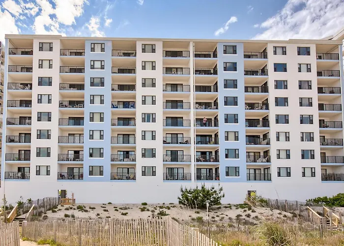 Direct Ocean Front 2 Bedroom In Flying Cloud With 2 Parking Spaces! * Ocean Stadt
